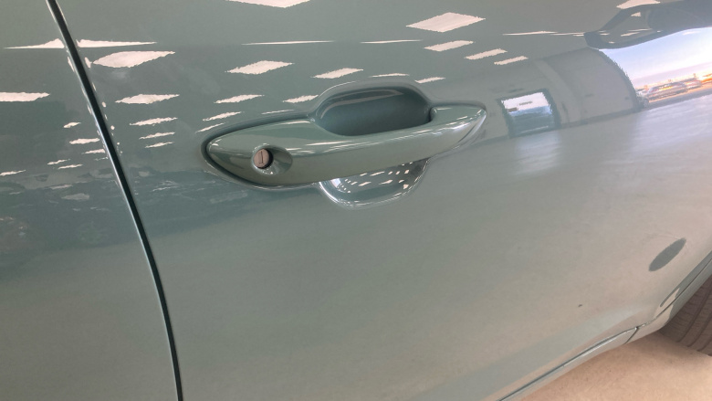 Hyundai i10 1.0 MPi SE Connect 5dr Petrol Hatchback